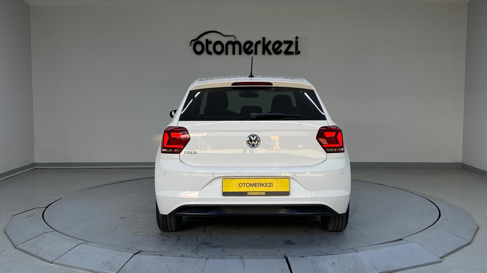 VOLKSWAGEN POLO 4